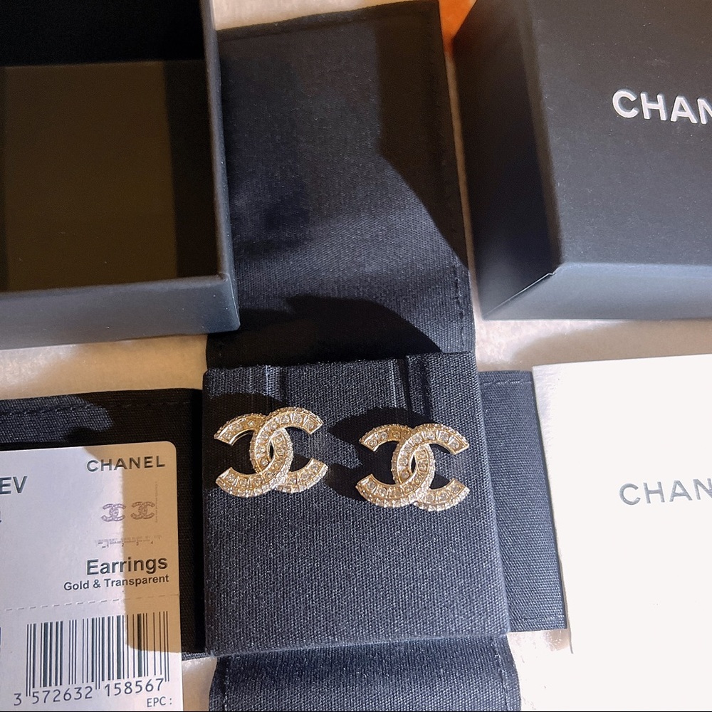 Chanel earrings - Picture 5 of 10